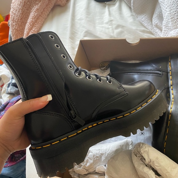 SOLD Jadon smooth leather platform boots - Picture 3 of 6